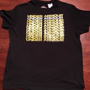 XL Black Under Armor T-shirt